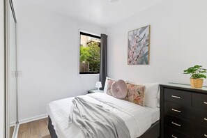 2 bedrooms, iron/ironing board, WiFi, bed sheets