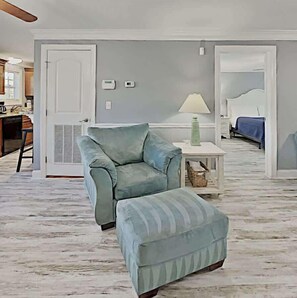 3 chambres, fer et planche à repasser, Wi-Fi, draps fournis