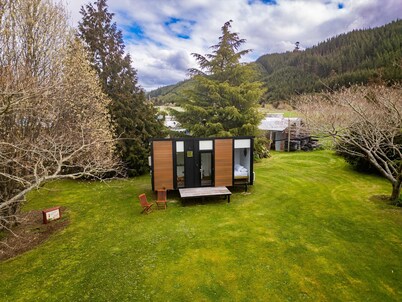 Lydias Lodge by Tiny Away