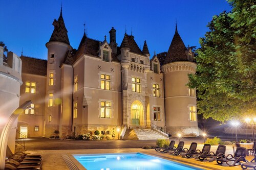 Château de Burnand (official). 11 luxury ensuite bathrooms. Heated pool. 