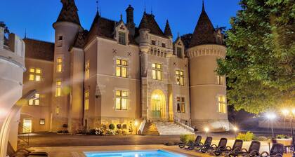 Château de Burnand (official). 11 luxury ensuite bathrooms. Heated pool.