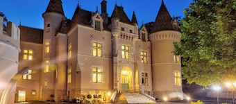Château de Burnand (official). 11 luxury ensuite bathrooms. Heated pool.