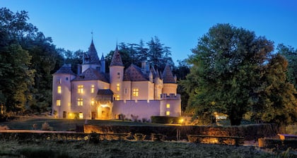 Château de Burnand (official). 11 luxury ensuite bathrooms. Heated pool.