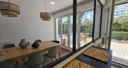 Chalet Céntrico Exclusivo con Mucha Privacidad