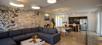 Nice home in Rogoznica with WiFi