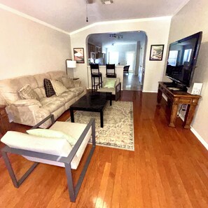 Smart-TV, Bücher, Computerbildschirme, Drucker