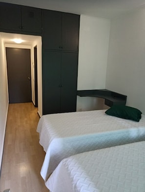 1 quarto