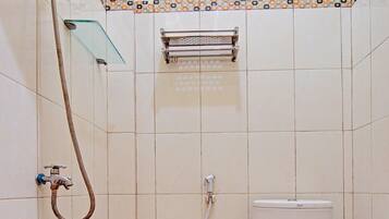 Deluxe Twin Room | Bathroom