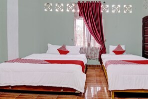 Family Suite | Laptop workspace, free WiFi, bed sheets