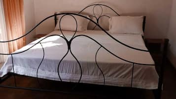 7 bedrooms, free WiFi