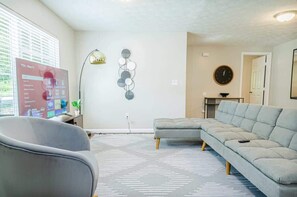 テレビ、書斎 / ワークスペース