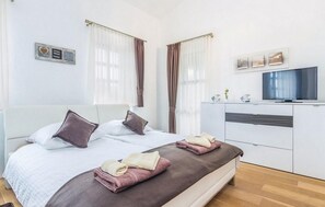 4 chambres, lit parapluie, Wi-Fi gratuit, draps fournis