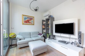 Basic Apartment | Living area - ANDREA COSTA (Bologna)