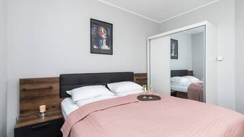 1 chambre, fer et planche Ă repasser, draps fournis