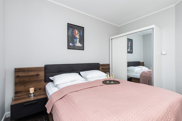 1 bedroom, iron/ironing board, bed sheets