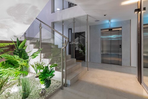 Stylish Apartment with Air Conditioning | 350 m to the Beach, Parking