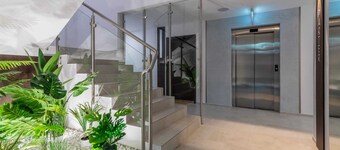 Stylish Apartment with Air Conditioning | 350 m to the Beach, Parking