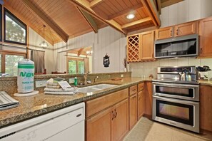 Fridge, microwave, oven, stovetop - Lux Chalet with Amazing Views of Grandfather Mtn! (Seven Devils)