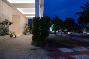 Front of property - The Capital Hotel Surabaya (Surabaya)