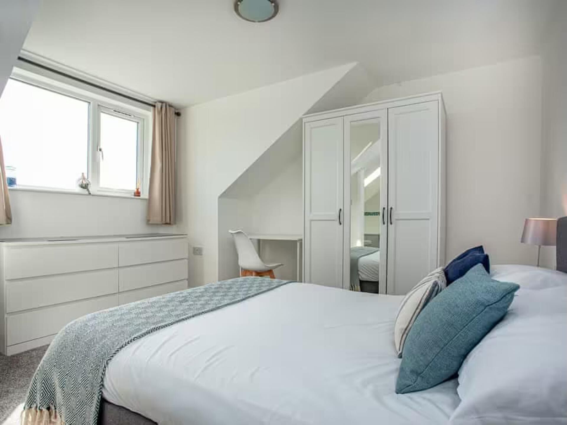 3 間睡房、熨斗/熨衫板、免費 Wi-Fi、床單