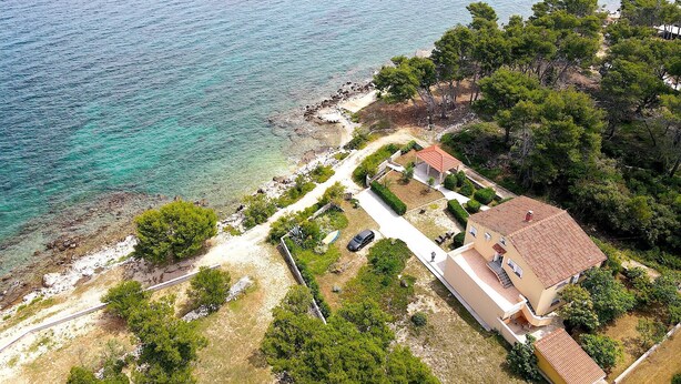 Unclassified image, 1 of 73, button - Casa Del Mar, Beach House (Preko)