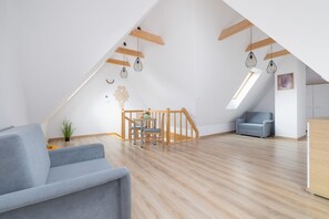 Apartment, 2 Schlafzimmer, 2 Bäder, Bergblick | 2 Schlafzimmer, Babybetten, kostenloses WLAN, Bettwäsche