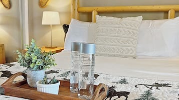 1 chambre, fer et planche à repasser, Wi-Fi gratuit, draps fournis