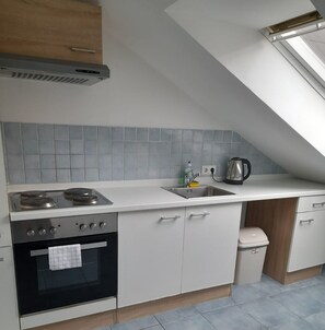 Camera Deluxe con letto matrimoniale o 2 letti singoli | Cucina privata | Microonde