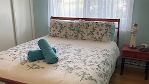 4 chambres, bureau, Wi-Fi, draps fournis