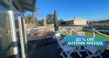 Ahoy Family Beach Escape - Walking Distance to Foreshore and Main Street