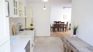 公寓, 2 間臥室, 陽台, 城市景觀 | 住宿內部