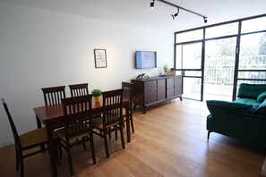 Apartment, 2 Bedrooms, Balcony, City View | Dining - Luxurious Apartment in Jerusalem - Katamon (Jerusalem)