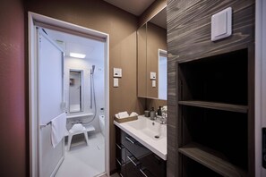 Luxury Condo | Bathroom | Slippers - Grand blue 303 (Onna)