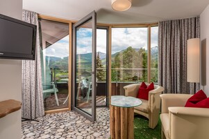 Caja de seguridad en la habitación y decoración personalizada 