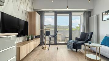 Deluxe Apartment | 1 bedroom, iron/ironing board, cots/infant beds, free WiFi