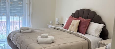 2 bedrooms, WiFi, bed sheets