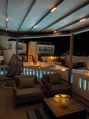 Comfort Villa, Pool Access, Sea View | Terrace/patio - Villa Cook with pool and sea views (Platanias)