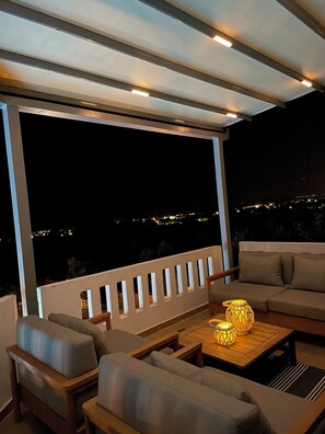 Villa Confort, accès piscine, vue mer | Terrasse/Patio