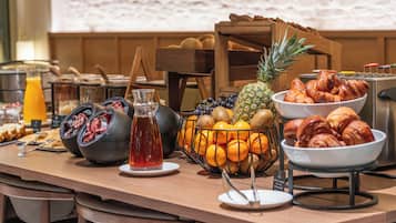 Buffet déjeuner servi tous les jours en supplément
