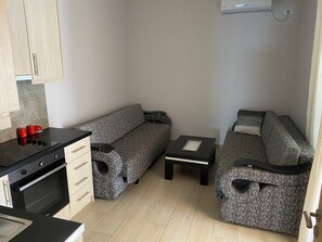 Room, 1 Bedroom, Smoking, Balcony | Living room - Room-blue Breeze Side View Apartment (Sarandë)
