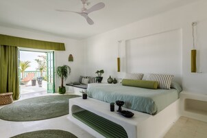 Ropa de cama de alta calidad y minibar 