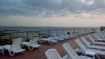 Chalet, 2 Bedrooms, Smoking, Balcony | Terrace/patio