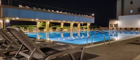 Chalet, 2 Bedrooms, Smoking, Balcony | Pool