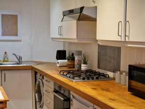 公寓 | 私人厨房 | 冰箱、微波炉、烤箱、炉灶