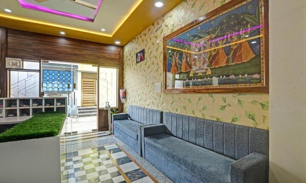 Reception - Hotel Vishvam Residency (Udaipur)