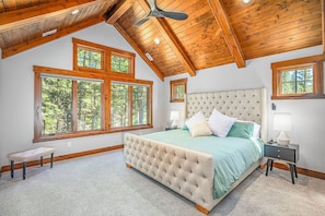 6 habitaciones, tabla de planchar con plancha y cuna de viaje 