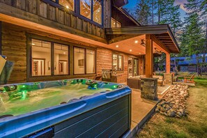 Terrace/patio - Seasonal Perks Now | Walk 2 Nelson Farm + Top Amenities (Cle Elum)