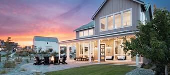 Bighorn & Bluebell at Chelan Lookout Vacation Rentals