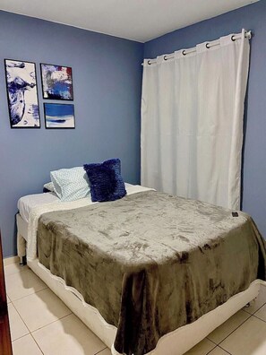 2 bedrooms, WiFi, bed sheets - Estancias Confort (Cali)