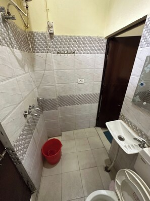 Desk, free WiFi - Swagat Guest House (Vikasnagar)
